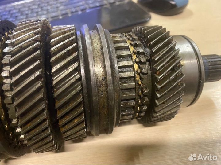 Вал вторичный Ford Focus 2 qqdb 1.8 бензин 2009