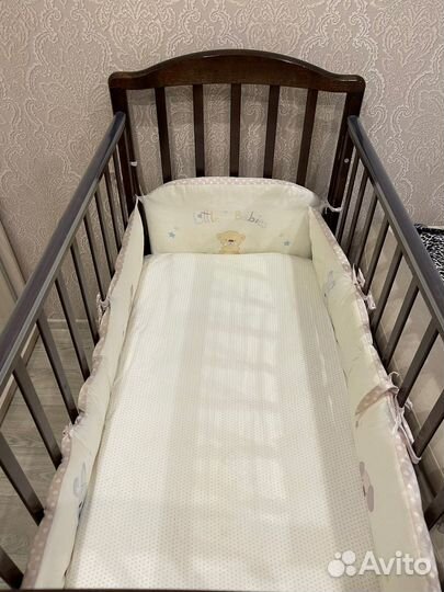 Детская кровать из натурального дерева