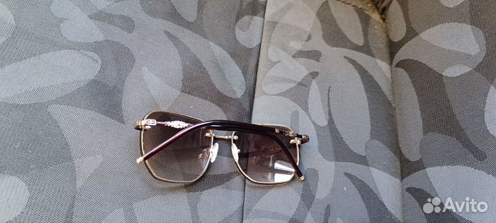 Солнцезащитные очки женские