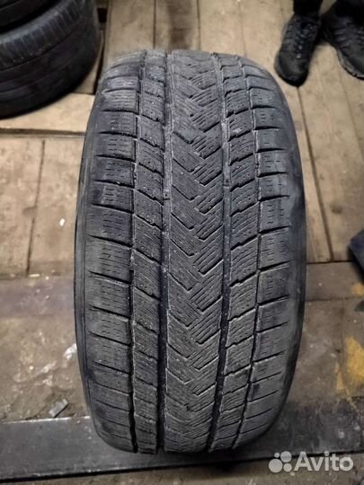 Gripmax Status Pro Winter 205/40 R17