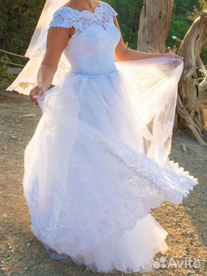 Свадебное платье