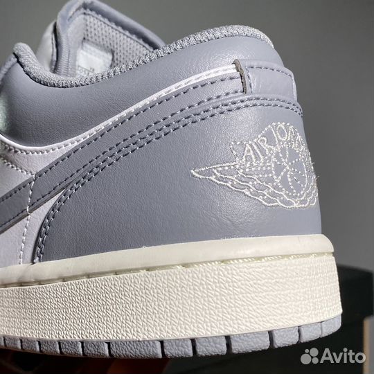 Кроссовки Air Jordan 1 Low Оригинал 45 EU