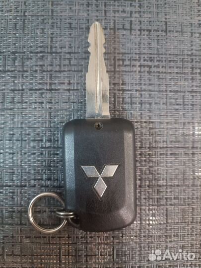 Ключ оригинал mitsubishi asx outlander mirage