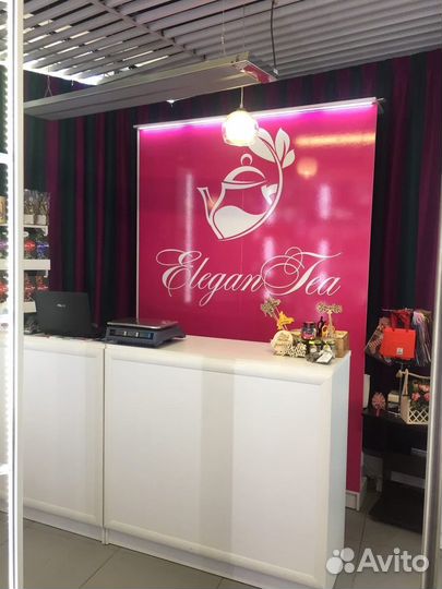 Стойка ресепшен