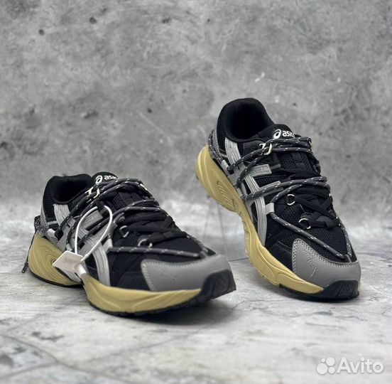 Кроссовки Asics