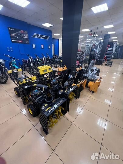 Снегоуборщик бензиновый Huter SGC 6,8