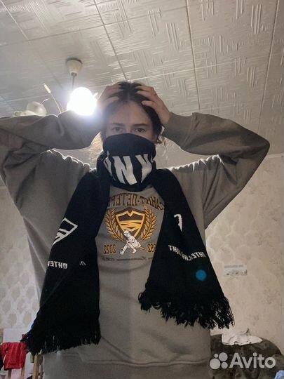 Питерский щит кофта