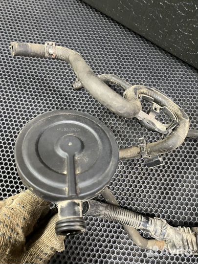 Трубка отопителя картерных газов Volkswagen polo 5