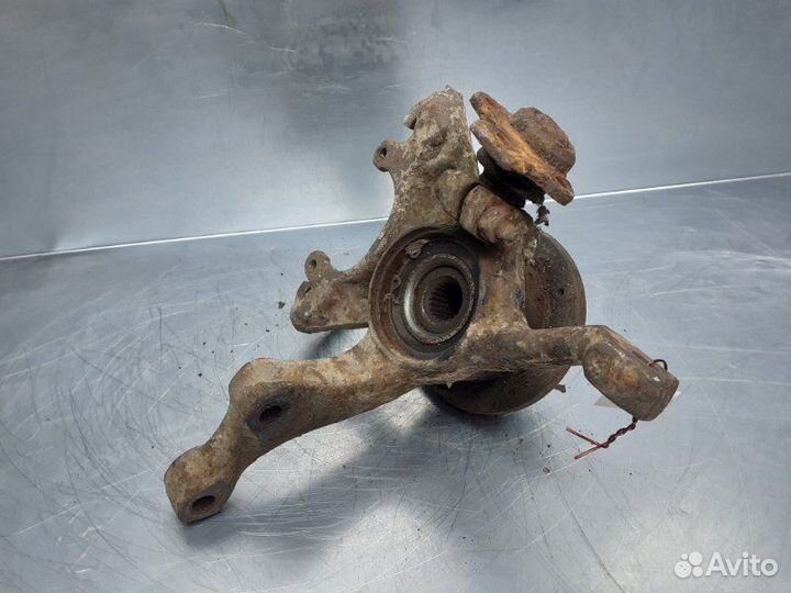 Кулак поворотный передний левый Volkswagen Golf