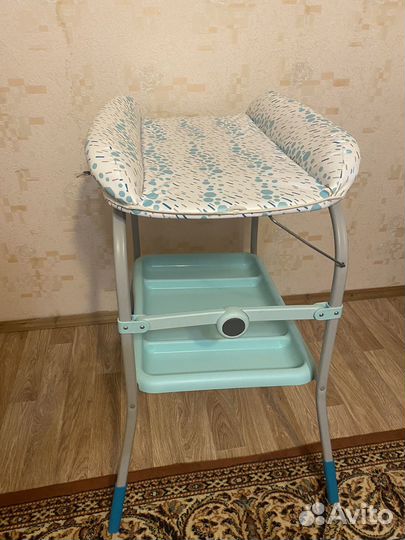 Пеленальный столик с ванночкой chicco