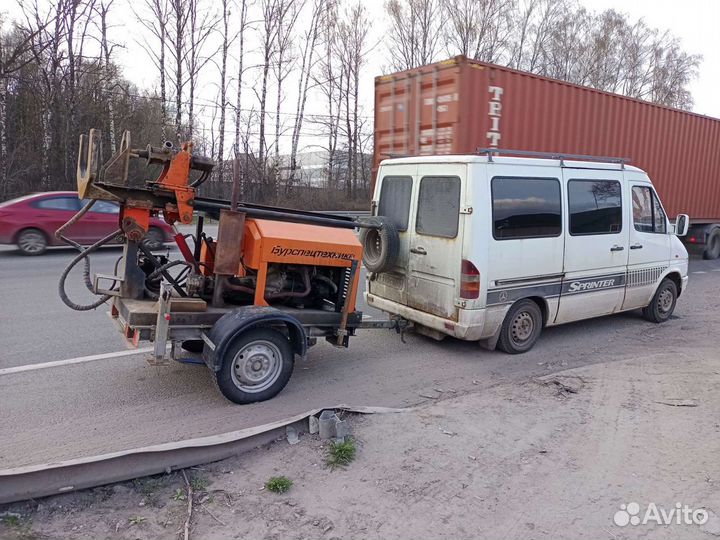 Бурение скважин малогабаритной буровой установкой