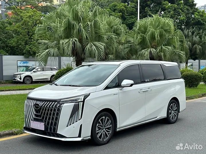 Trumpchi M8 2.0 AT, 2023, 13 000 км