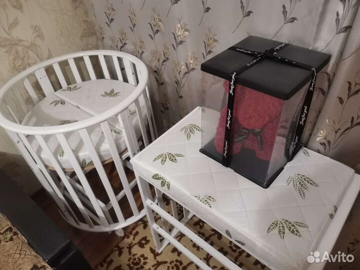 Детская кроватка трансформер с маятником