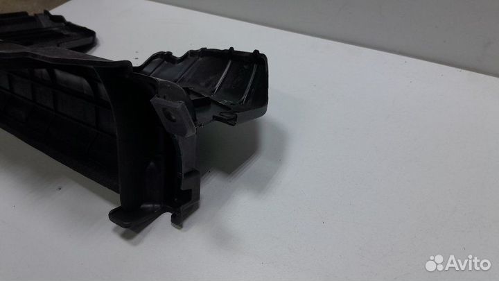 Дефлектор радиатора передний левый Hyundai Sonata