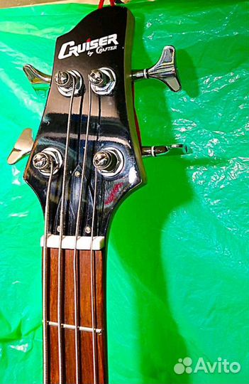 Бас гитара Gruiser by Crafter