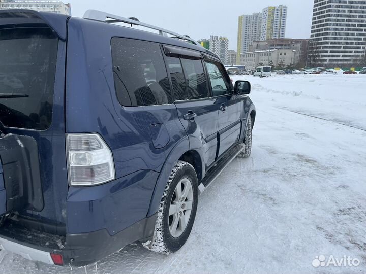 Mitsubishi Pajero 3.2 AT, 2008, 350 000 км