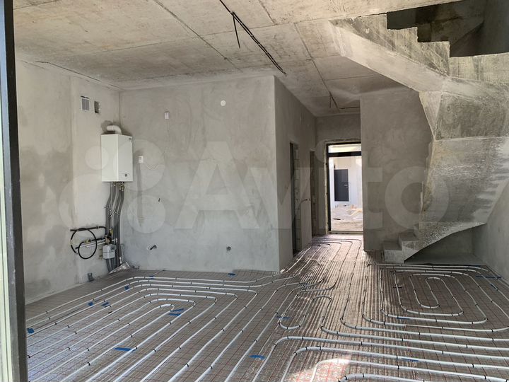 Таунхаус 187,3 м² на участке 2,3 сот.