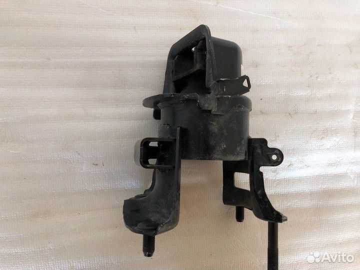 Подушка двигателя задняя Toyota Camry V70/V75