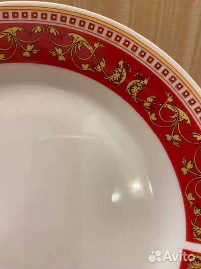 Тарелки десертные с позолотой комплект