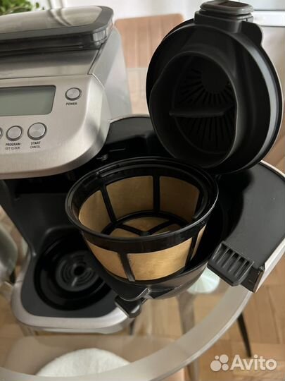 Кофемашина Bork c600