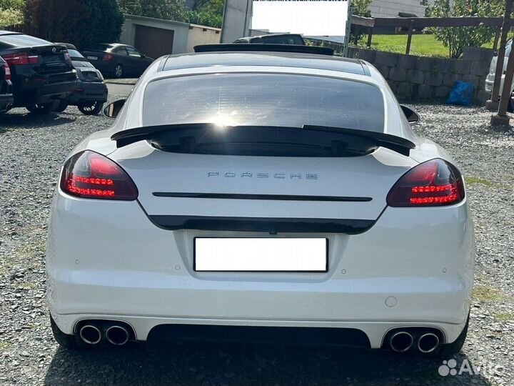 Запчасти б/у Porsche Panamera 2010