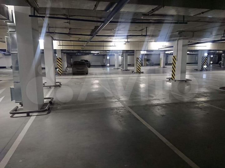 Машиноместо, 10 м²