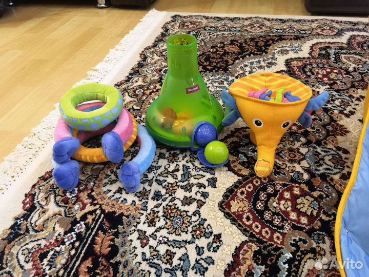 Игрушка слоник развивающая