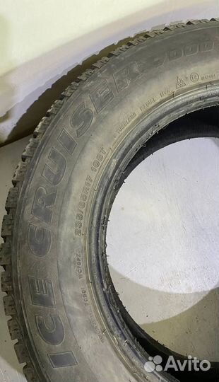 Bridgestone Ice Cruiser 7000 235/65 R17