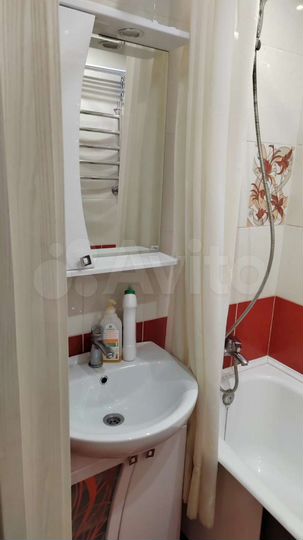 2-к. квартира, 45 м², 4/9 эт.