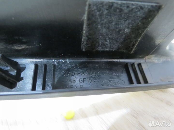 Накладка задней двери Ford Focus 3