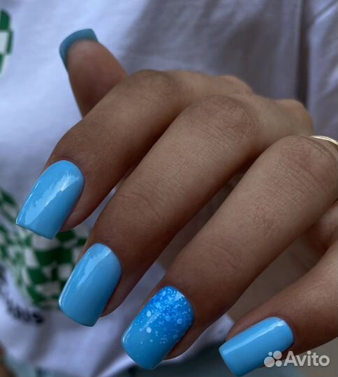 Маникюр и педикюр