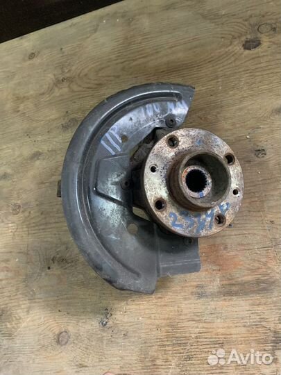 Кулак поворотный Цапфа Ступица в сборе Renault log