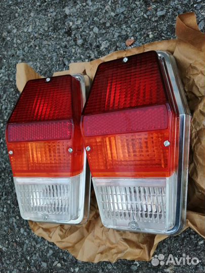 Газ 24 2410 волга задние фонари