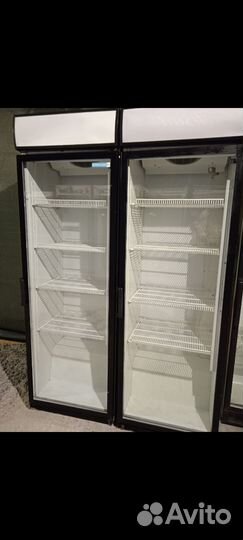 Холодильник витриный