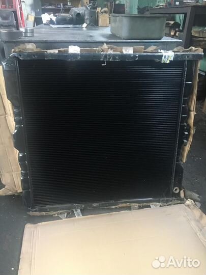 Радиатор двигателя (21400-02Z08 nissan diesel)