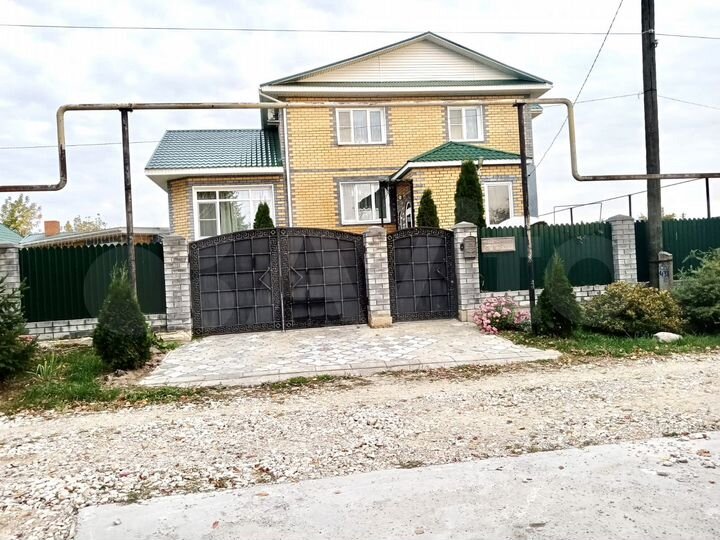 Коттедж 282 м² на участке 9,3 сот.