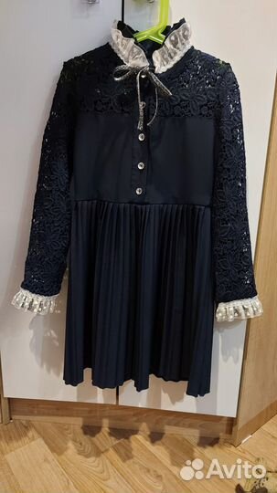 Продам платье школьное