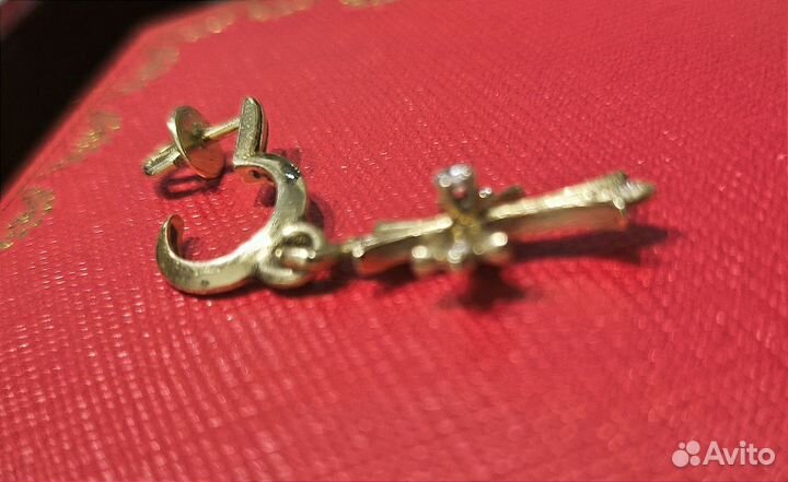 Серьга золотая Крест Chrome hearts