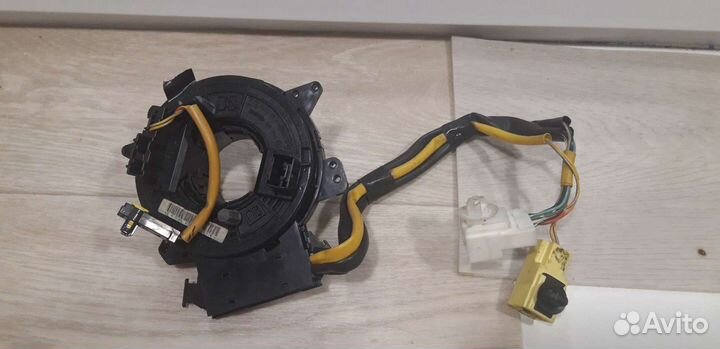 Шлейф подрулевой Субару Форестер 2008 год