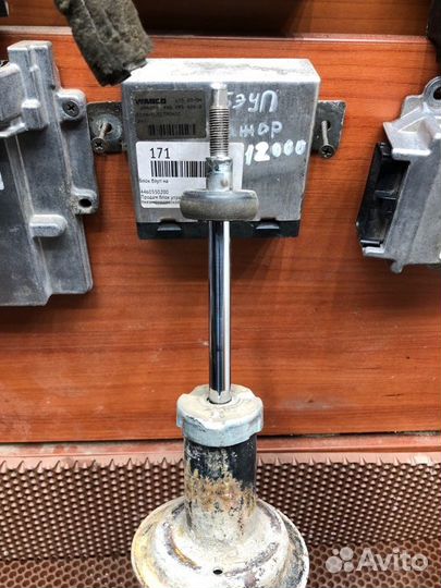 Амортизатор задний LADA Granta седан 21116 2012