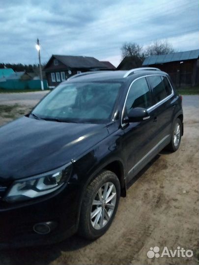 Volkswagen Tiguan 2.0 AT, 2011, 253 400 км