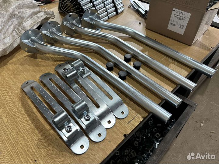 Кронштейн крепления крыла