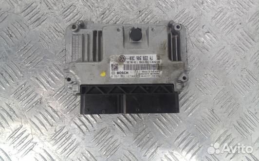 Блок управления двигателем volkswagen passat B6 (9