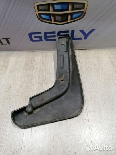 Брызговик передний geely emgrand EC7 Лев