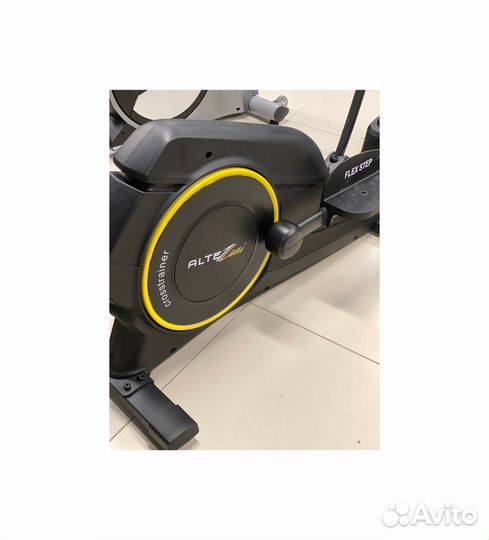 Тренажер эллиптический Altezani E 140