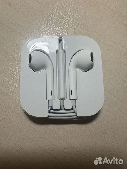 Наушники apple