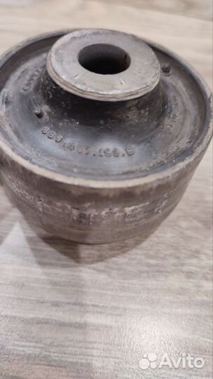 VAG 8S0 407 183 B сайлентблоки 2шт