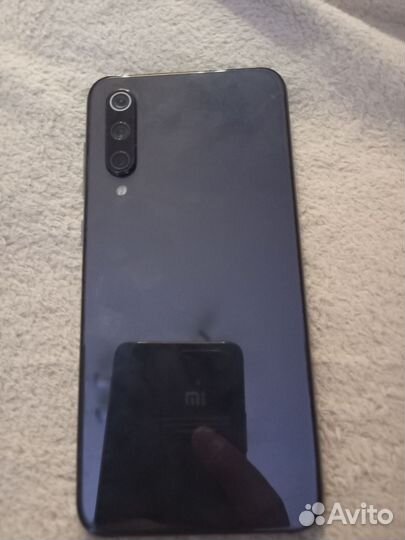Xiaomi Mi 9 SE, 6/64 ГБ