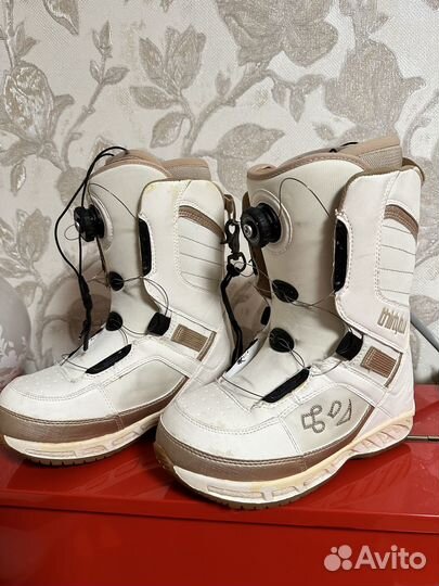 Сноубордические ботинки женские thirtytwo раз.39