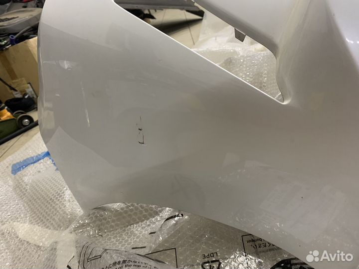 Передний бампер Lexus LX 570